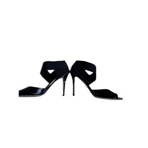 Madden Girl Black Patent leather Ladies Peep Toe Heels Size 9.5 elastic strap
